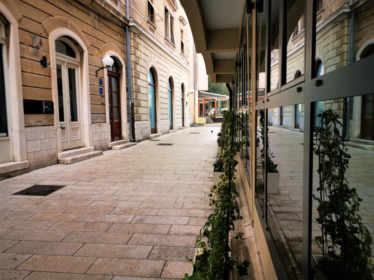 Divinity's Reach - The Upper Appartement Zadar